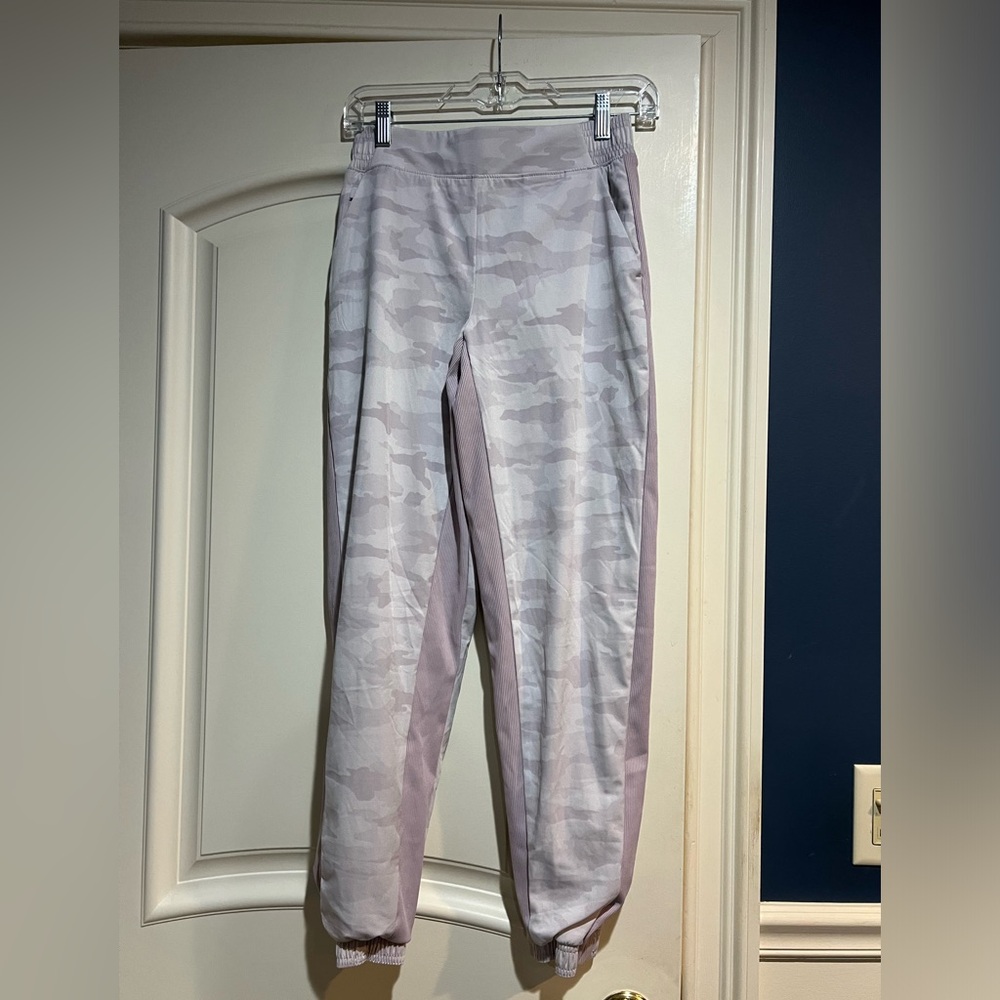 Athleta lounge pants, never worn!